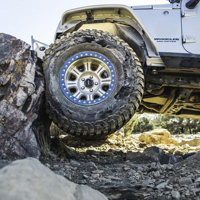 01047-BF-Goodrich-37x13-50R20-Tire-Mud-7-23