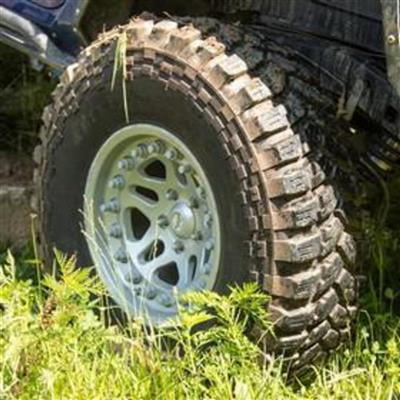 60637-023-1-Hutchinson-D-O-T-Beadlock-17x8-5-with-5-on-5-Bolt-Pattern-1-2